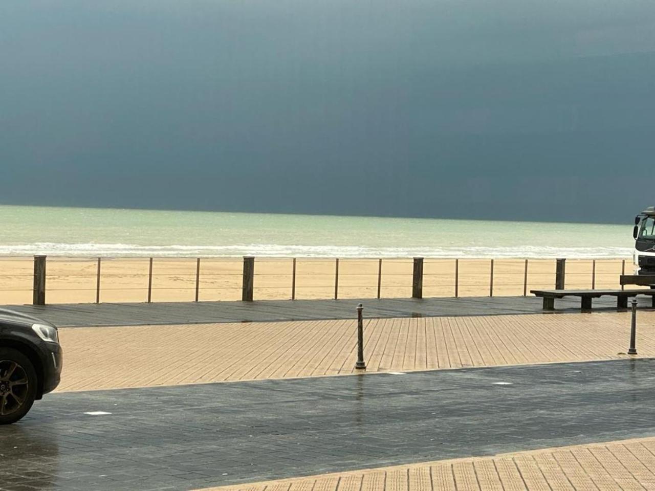 Spacious Apartment With Sea View Oostende Eksteriør bilde